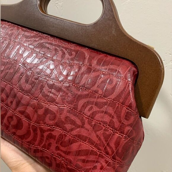 Burgundy Floral Embossed Cowhide Handmade Wooden Frame Top Handle Bag/Crossbody - Picture 16 of 16